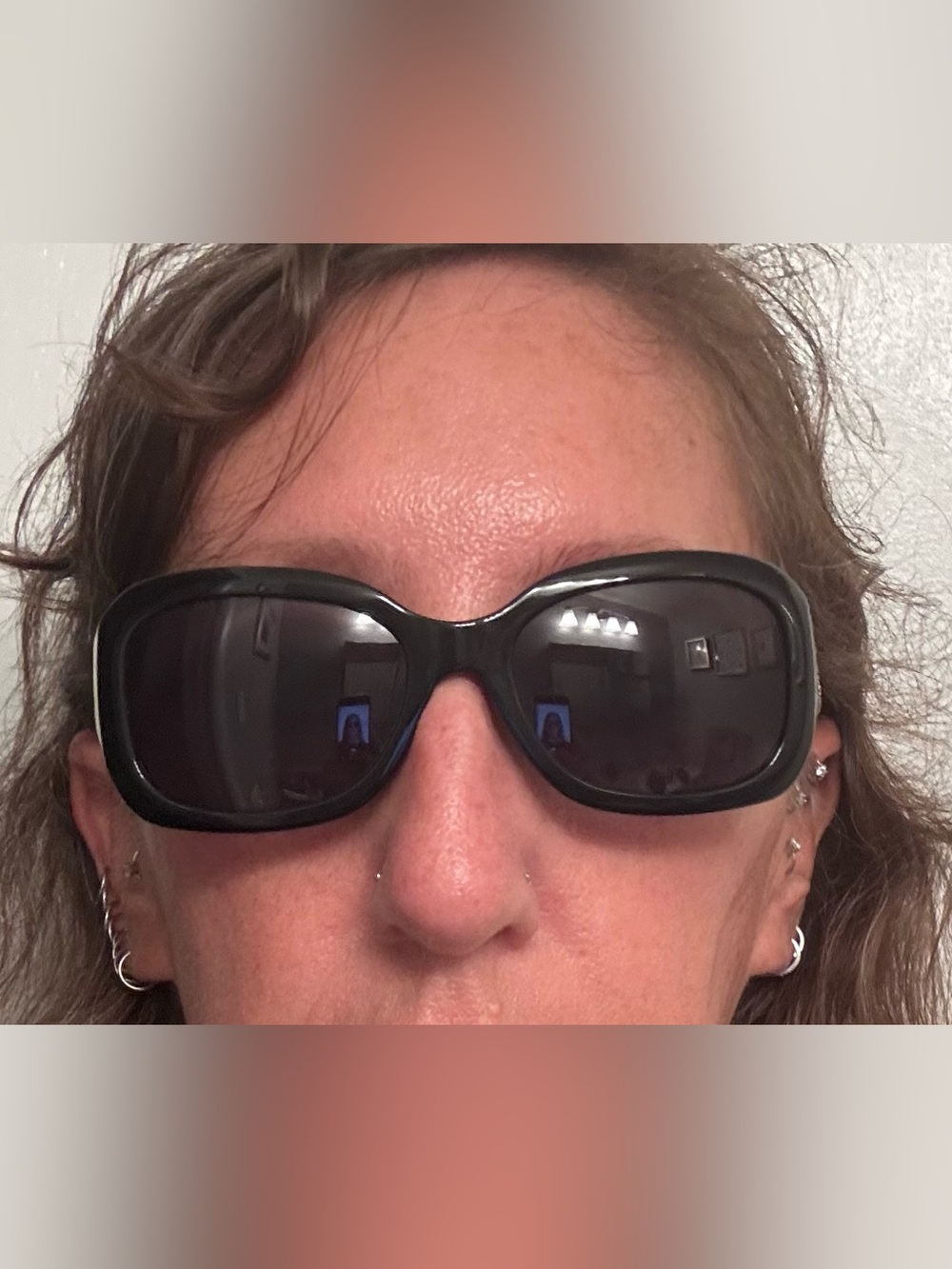 CHANEL Black Sunglasses - Picture 16 of 16